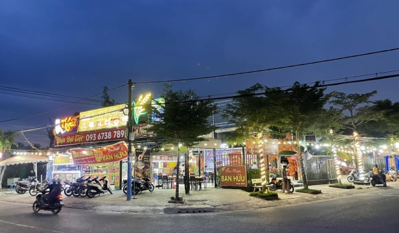quan-am-thuc-ban-huu