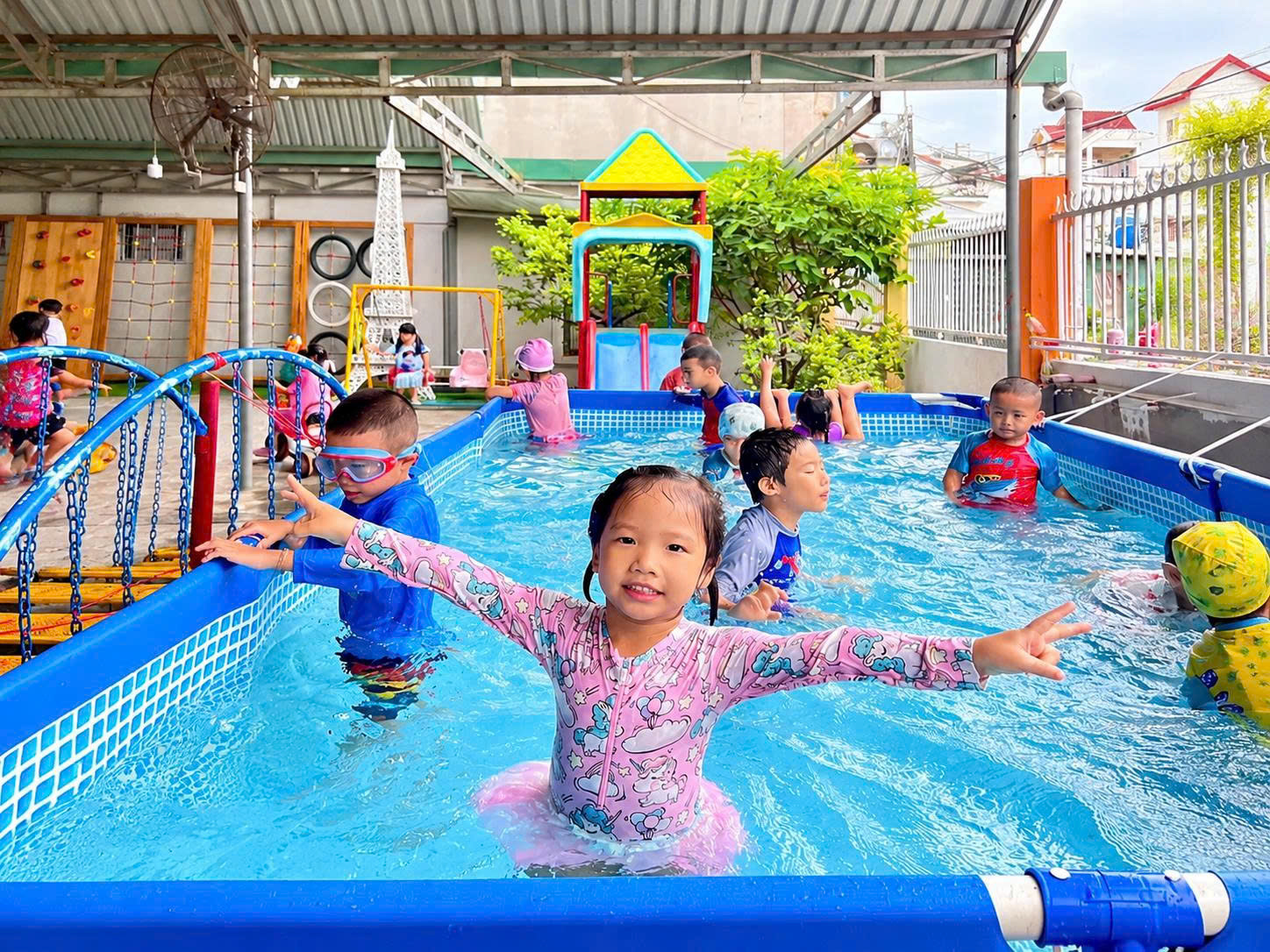 Hồ bơi di động Bé Xuka